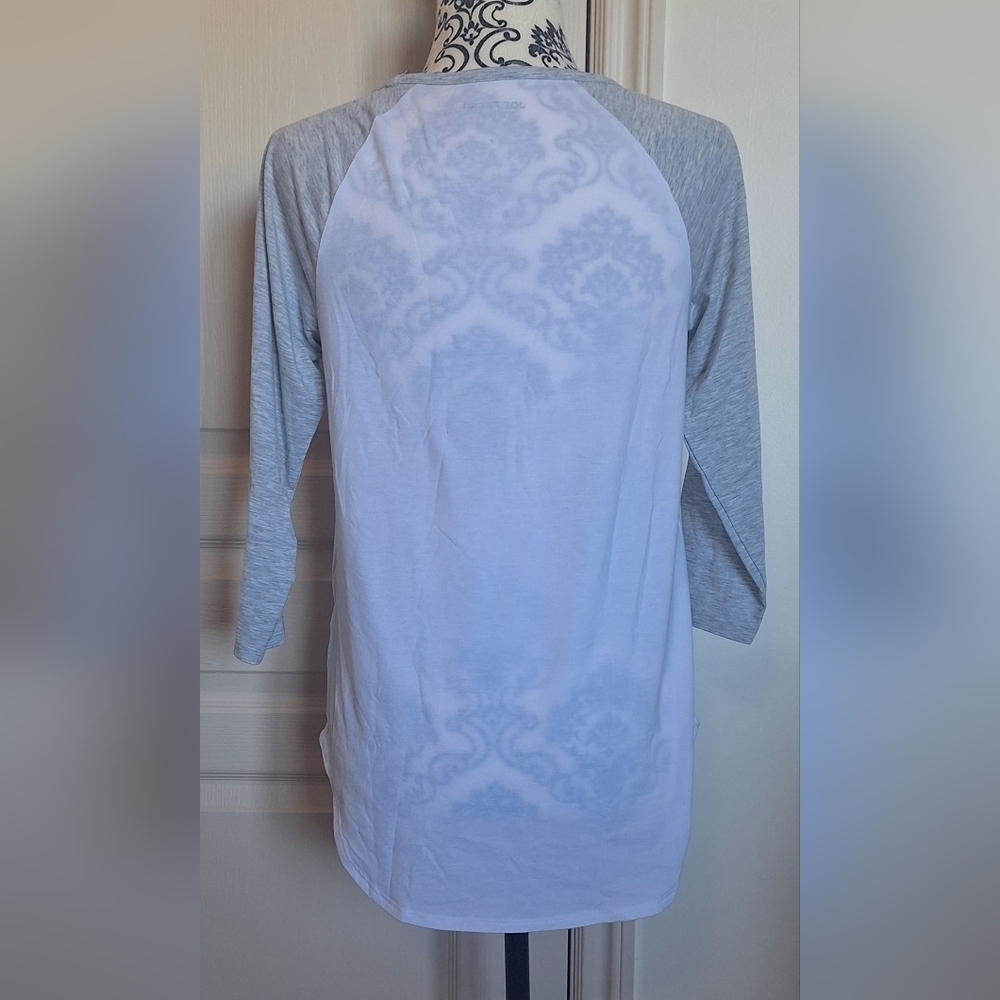Joe Fresh tshirt size S .... NWOT - Picture 3 of 5